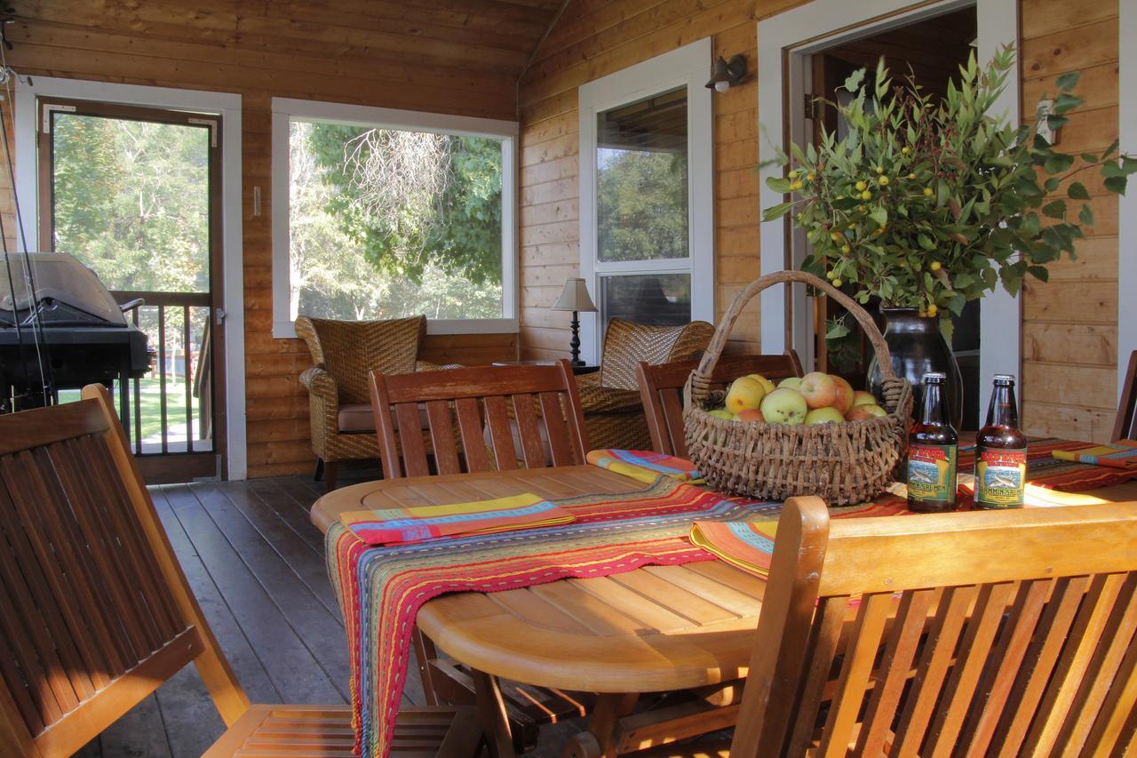 Coho Cottages Willow Creek Zewnętrze zdjęcie